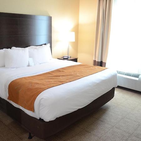 คอมฟอร์ต สวีท นอร์ทเวสต์ - ไซ - แฟร์ Hotel ไซเปรส ภายนอก รูปภาพ